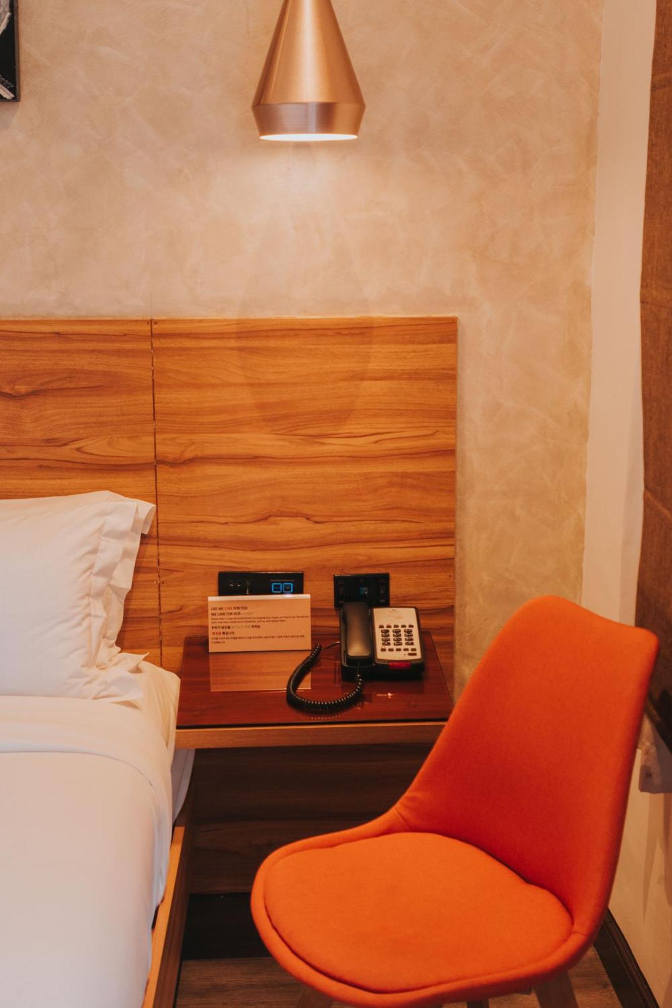 Surestay Plus Hotel By Best Western Ac Luxe Angeles City Exterior foto